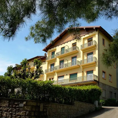 Ninfee Tra Lago Maggiore E Orta Gignese